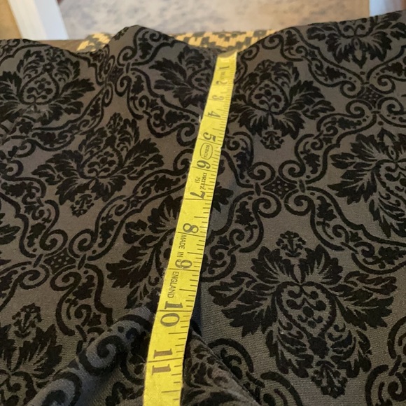 Chico’s So Slimming Raised Scroll Juliet Straight Leg Pull On Pants Size 8T. - Picture 6 of 9